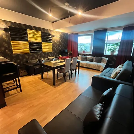 Szewska 72 - Tectum 4*